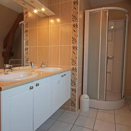 Дом отдыха Rural Avec Jardin, 5 Chambres, Equipements Inclus, Ideal Pour Nature Et Randonnees - Fr-1-497-167 *
